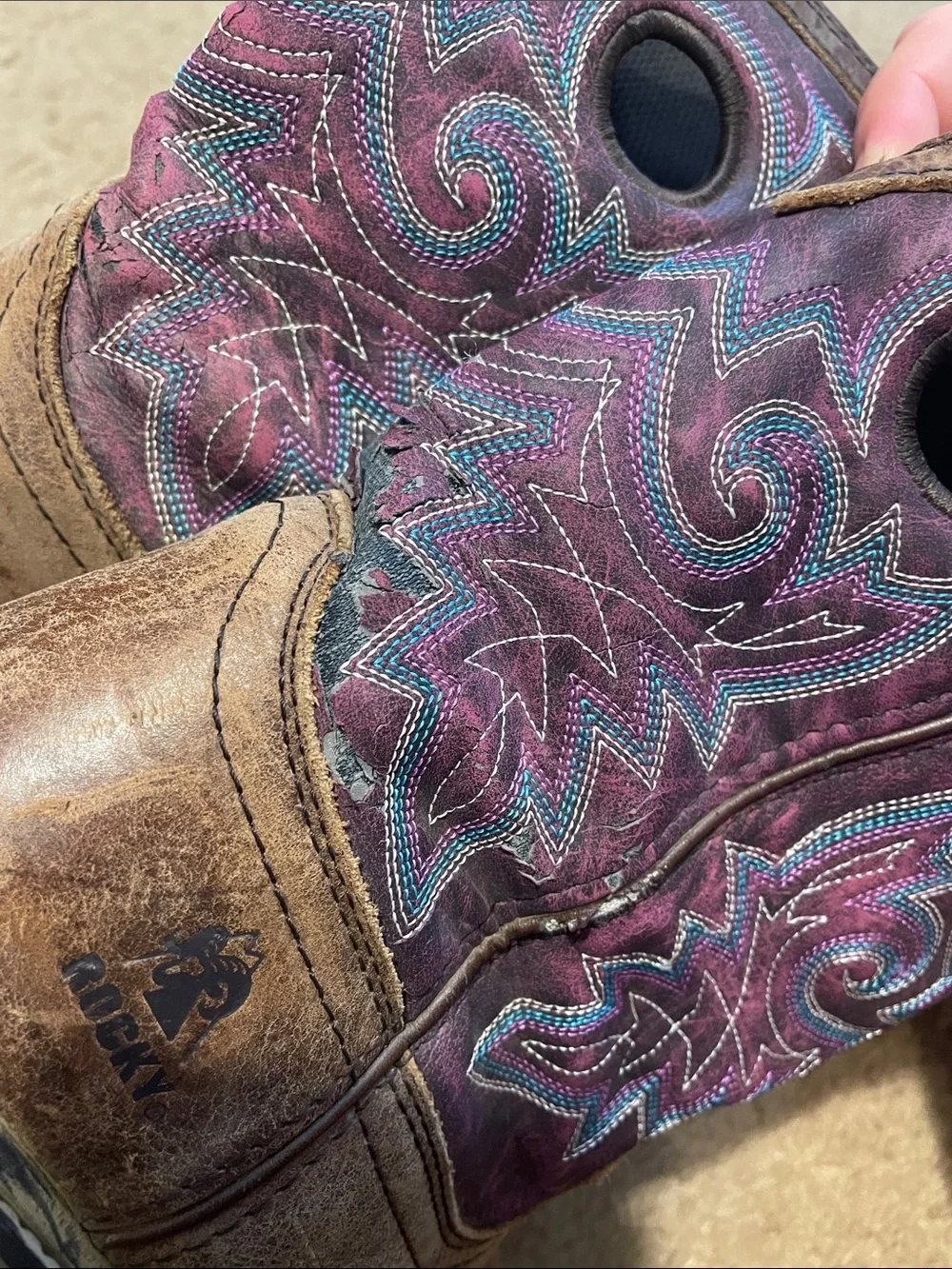 Girl’s cowgirl boots